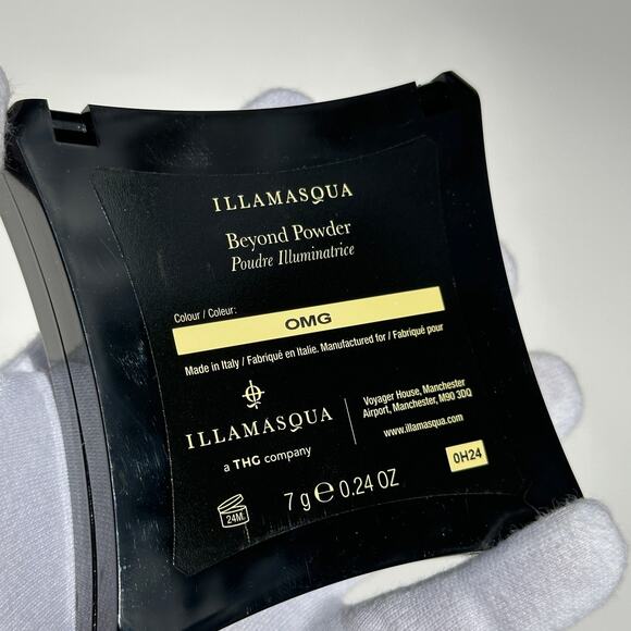 Illamasqua Beyond Powder Highlighter Compact OMG GORGEOUS Beige Gold Champagne7g - Picture 11 of 11